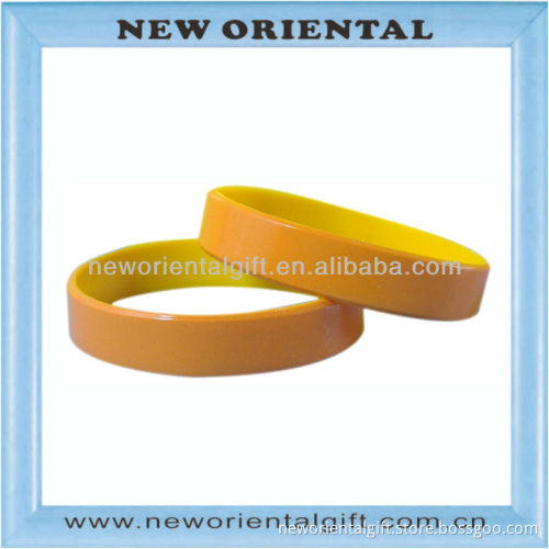 paint spraying Silicone Wristband